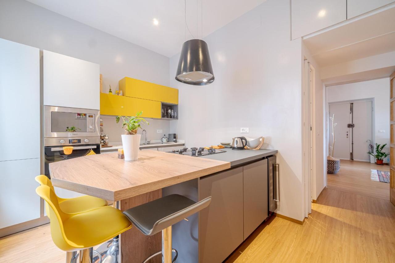 Apartment Bright A Few Steps From Via Garibaldi Genoa