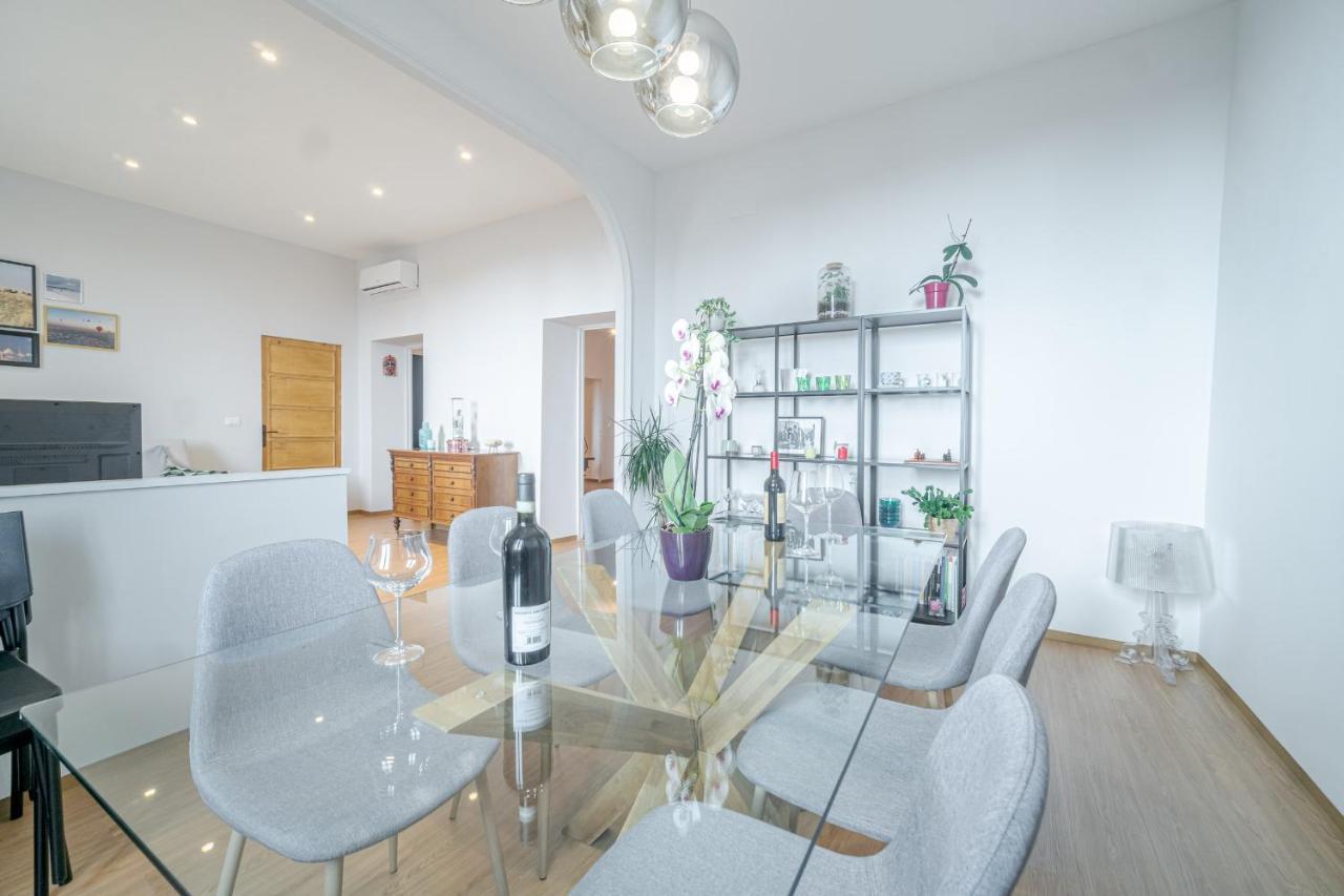 Apartment Bright A Few Steps From Via Garibaldi *